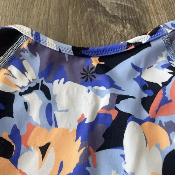 Athleta Point Break Rashguard Women's Small Long Sleeve Floral Swim Surf Top - Picture 5 of 9